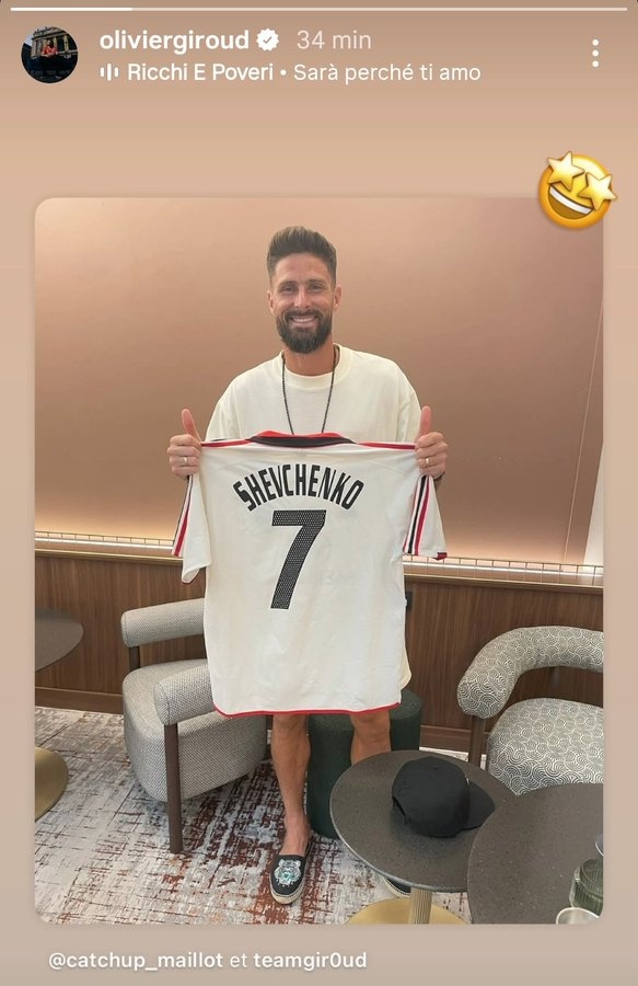 都曾为米兰效力！吉鲁更新社交媒体，晒出舍甫琴科的7号米兰球衣