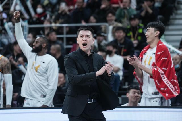 开云体育下载官方-辽宁迎来最佳卫冕机会 放眼四强已无对手？